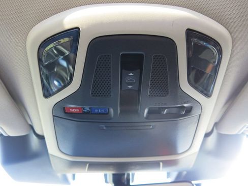 Used 2024 Subaru Outback Limited AWD/4WD image 27
