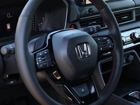 New 2026 Honda Pilot Black Edition image 18