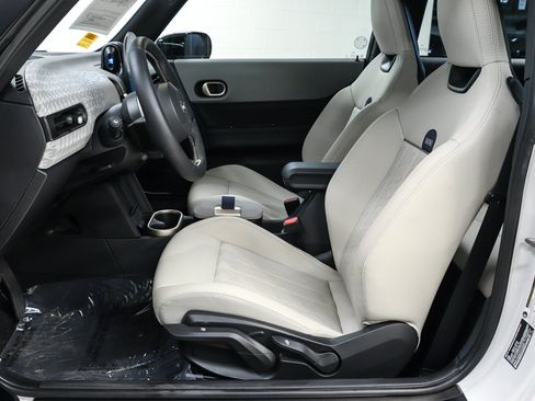 Used 2026 MINI Cooper 2-Door Hardtop FWD image 17