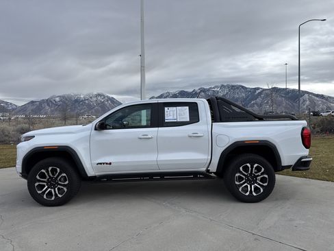 Used 2025 GMC Canyon AT4 w/ Nightfall Edition image 2