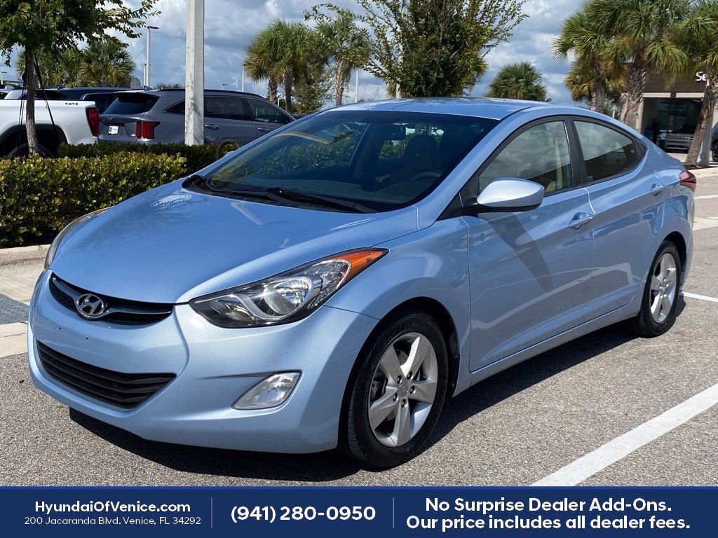 Used 2013 Hyundai Elantra GLS w/ Preferred Pkg FWD image 6