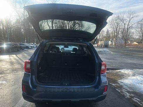 Used 2017 Subaru Outback 2.5i Limited image 38