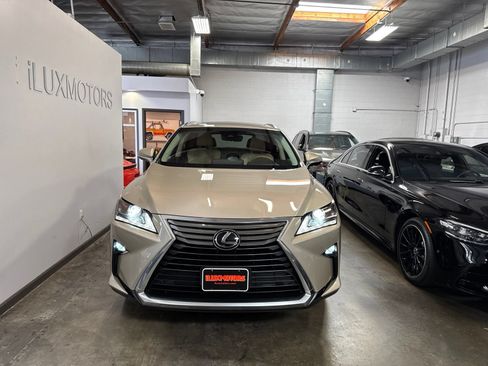 Used 2018 Lexus RX 350 FWD w/ Premium Package image 2
