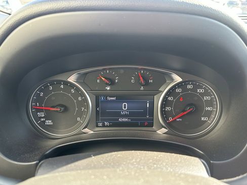 Used 2024 GMC Terrain SLE image 24