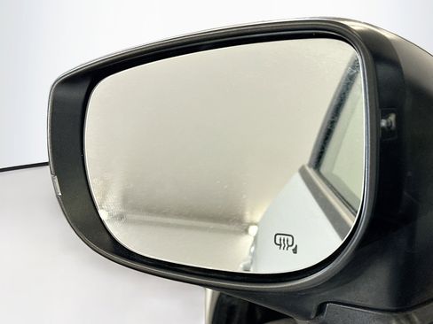 Used 2024 Subaru Crosstrek 2.0i Premium image 16