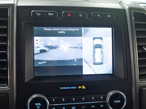 Used 2019 Ford Expedition Platinum AWD/4WD image 22