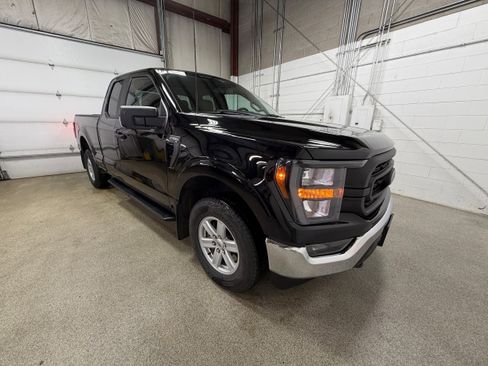 Used 2023 Ford F150 XL w/ XL Chrome Appearance Package image 3