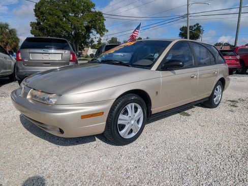 Used 1997 Saturn S-Series SW2 FWD image 1