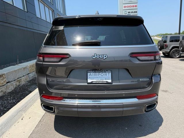 Used 2021 Jeep Grand Cherokee L Overland w/ Luxury Tech Group IV AWD/4WD image 4