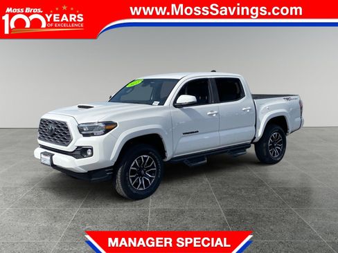 Used 2022 Toyota Tacoma TRD Sport w/ Technology Package image 1