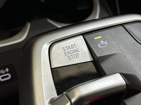 Used 2023 BMW X1 xDrive28i w/ M Sport Package image 34