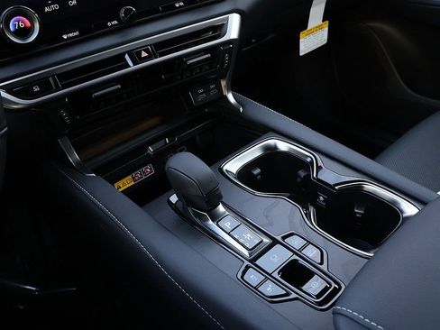 New 2026 Lexus RX 450h AWD image 25