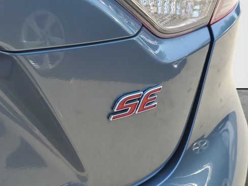 Used 2022 Toyota Corolla SE w/ Carpet Mat Package (TMS) FWD image 8