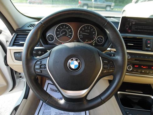 Used 2015 BMW 328i Sedan RWD image 13