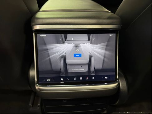 Used 2024 Tesla Model X AWD/4WD image 17