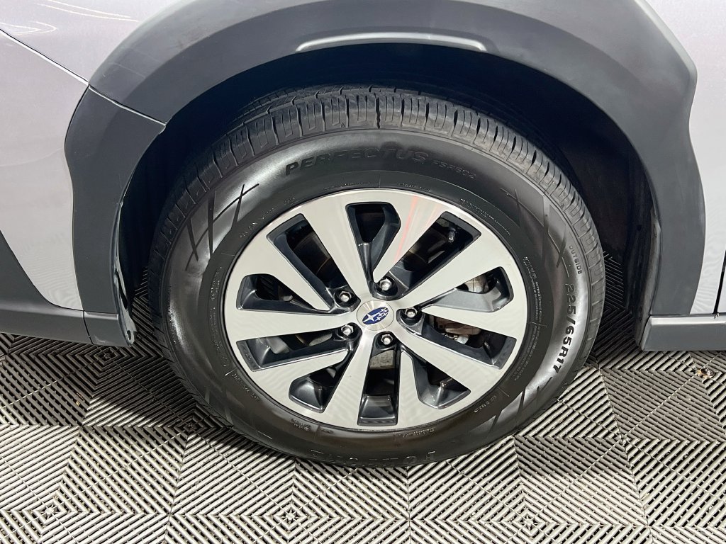 Used 2024 Subaru Outback Premium AWD/4WD image 27