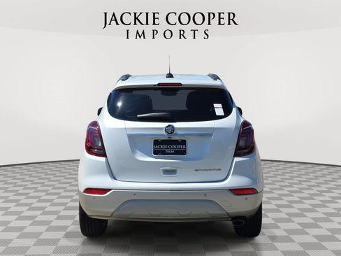Used 2021 Buick Encore Preferred w/ Safety Package II FWD image 6
