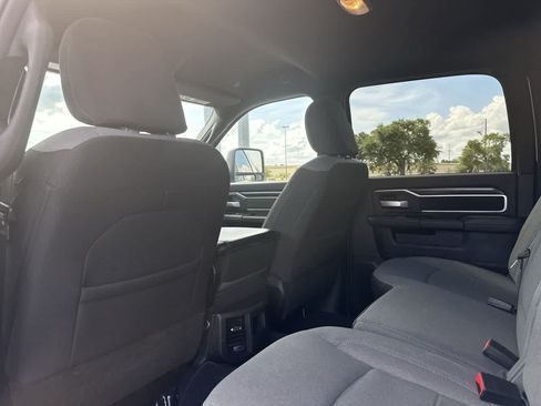 Used 2024 RAM 2500 Big Horn AWD/4WD image 14