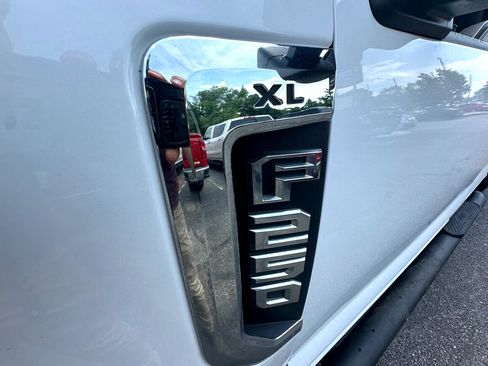 Used 2021 Ford F250 XL w/ Power Equipment Group image 44