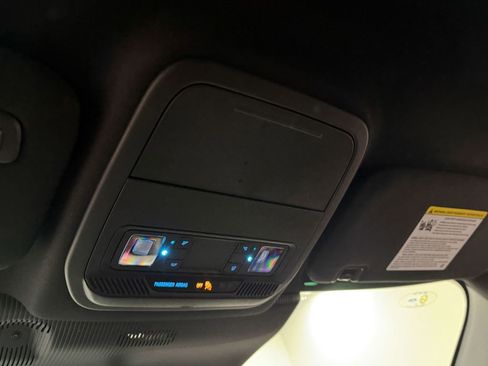 Used 2025 Ford Explorer ST-Line image 86