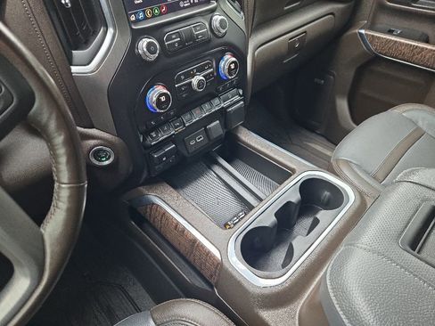 Used 2021 GMC Sierra 2500 Denali w/ Denali Ultimate Package AWD/4WD image 27