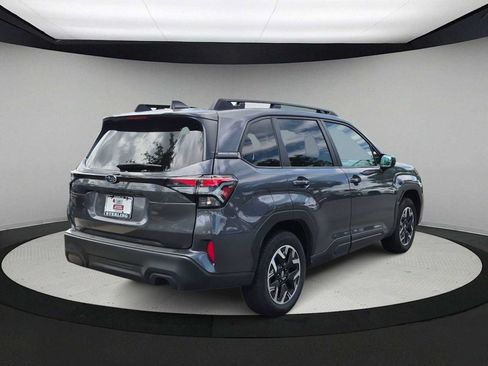 Used 2026 Subaru Forester Premium AWD/4WD image 8