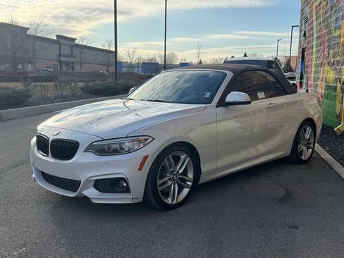 Used 2017 BMW 230i Convertible image 24