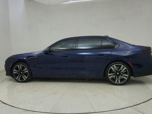 Used 2023 BMW 760i xDrive AWD/4WD image 68