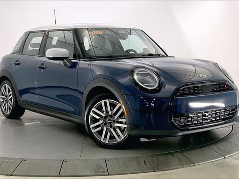 New 2026 MINI Cooper S image 1