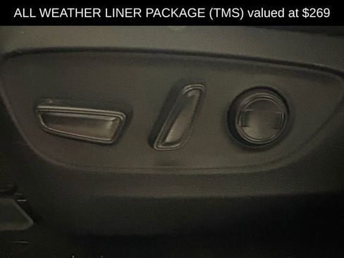 Used 2021 Toyota RAV4 XLE w/ XLE Grade Weather Package AWD/4WD image 7