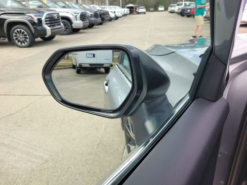 Used 2024 Toyota Camry SE w/ Convenience Package image 11