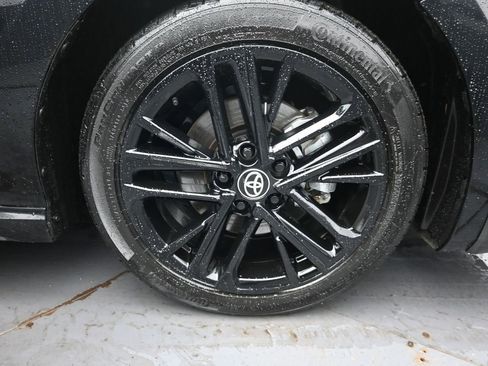 Used 2025 Toyota Camry SE image 29