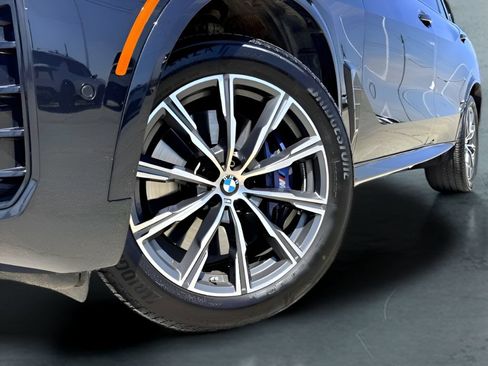 Used 2026 BMW X5 M60i AWD/4WD image 2