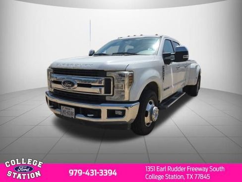 Certified 2019 Ford F350 XLT w/ XLT Premium Package RWD image 3