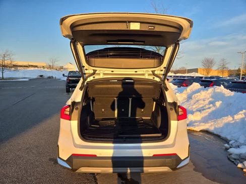 Used 2023 BMW X1 xDrive28i image 6