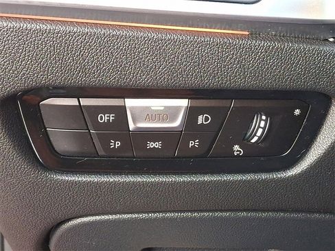 Used 2022 BMW M4 xDrive Competition w/ Executive Package image 27