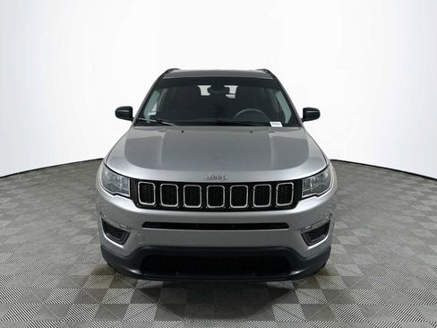 Used 2021 Jeep Compass Sport AWD/4WD image 2