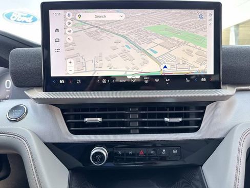 New 2025 Ford Explorer Active w/ Active Comfort Package image 25