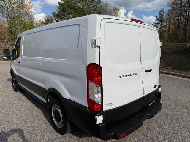Used 2019 Ford Transit 150 130 Low Roof RWD image 5