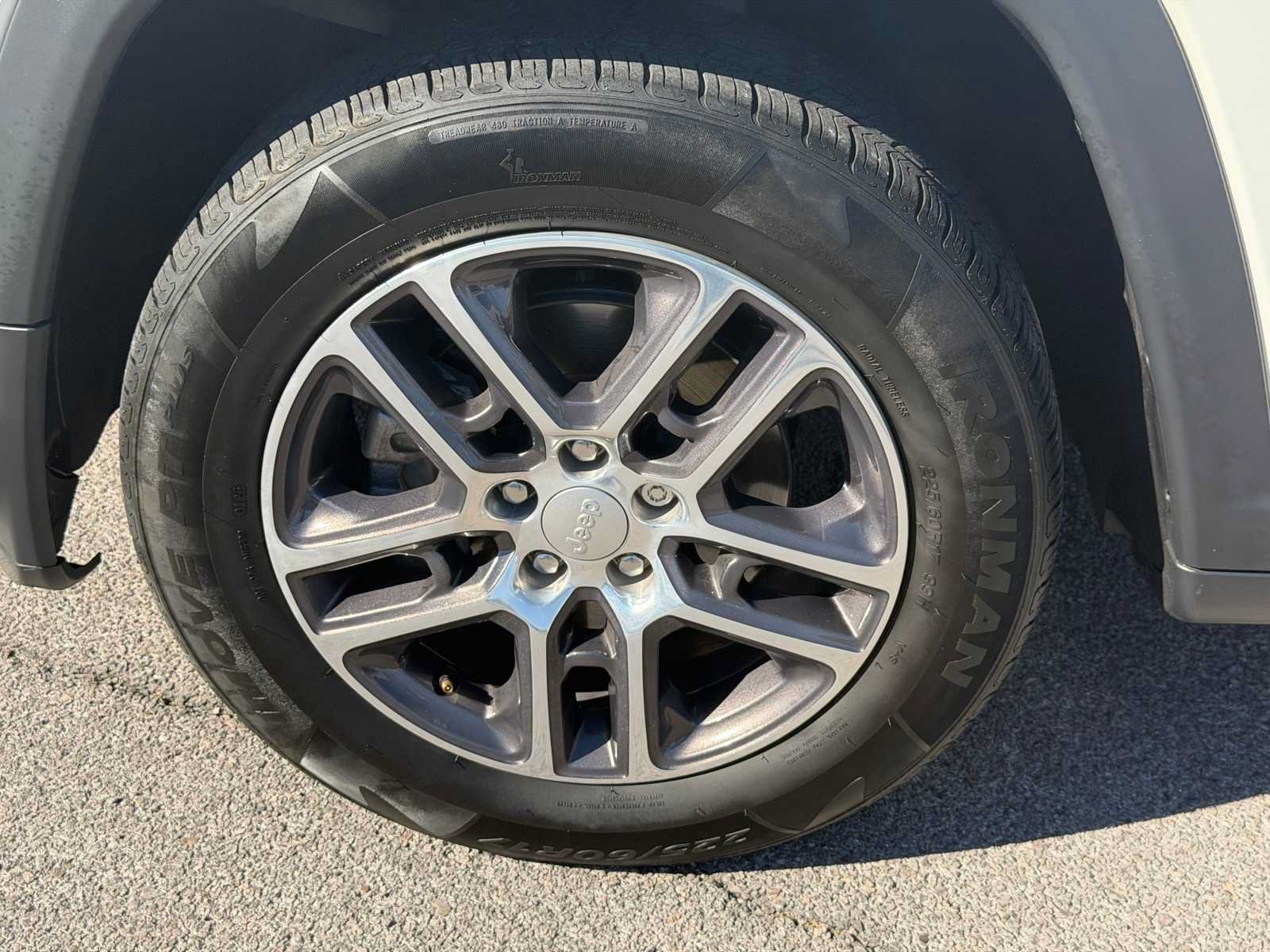 Used 2018 Jeep Compass Latitude w/ Popular Equipment Group FWD image 35