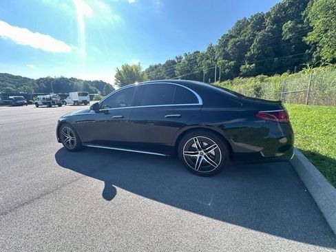 Used 2025 Mercedes-Benz E 450 4MATIC Sedan image 36