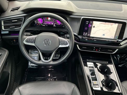 Used 2024 Volkswagen Atlas Cross Sport SEL R-Line image 13