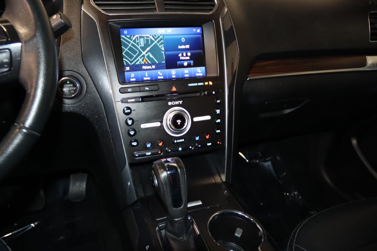Used 2018 Ford Explorer Limited AWD/4WD image 40