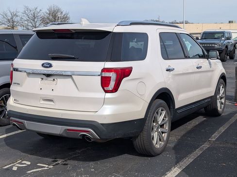Used 2017 Ford Explorer Limited w/ Equipment Group 301A image 3
