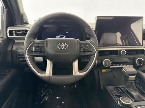 Certified 2024 Toyota Tacoma Limited AWD/4WD image 32