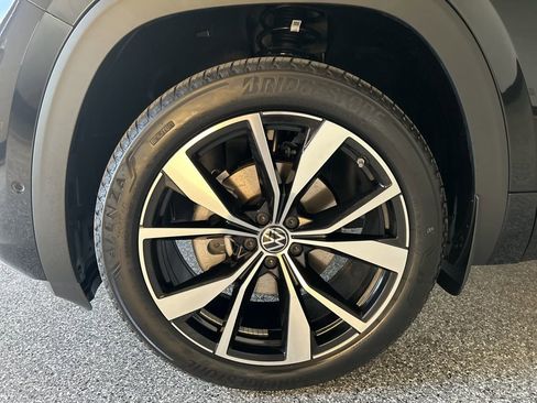 New 2026 Volkswagen Atlas Cross Sport SEL Premium R-Line AWD/4WD image 41