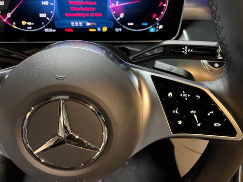 Certified 2025 Mercedes-Benz C 300 4MATIC Sedan image 24