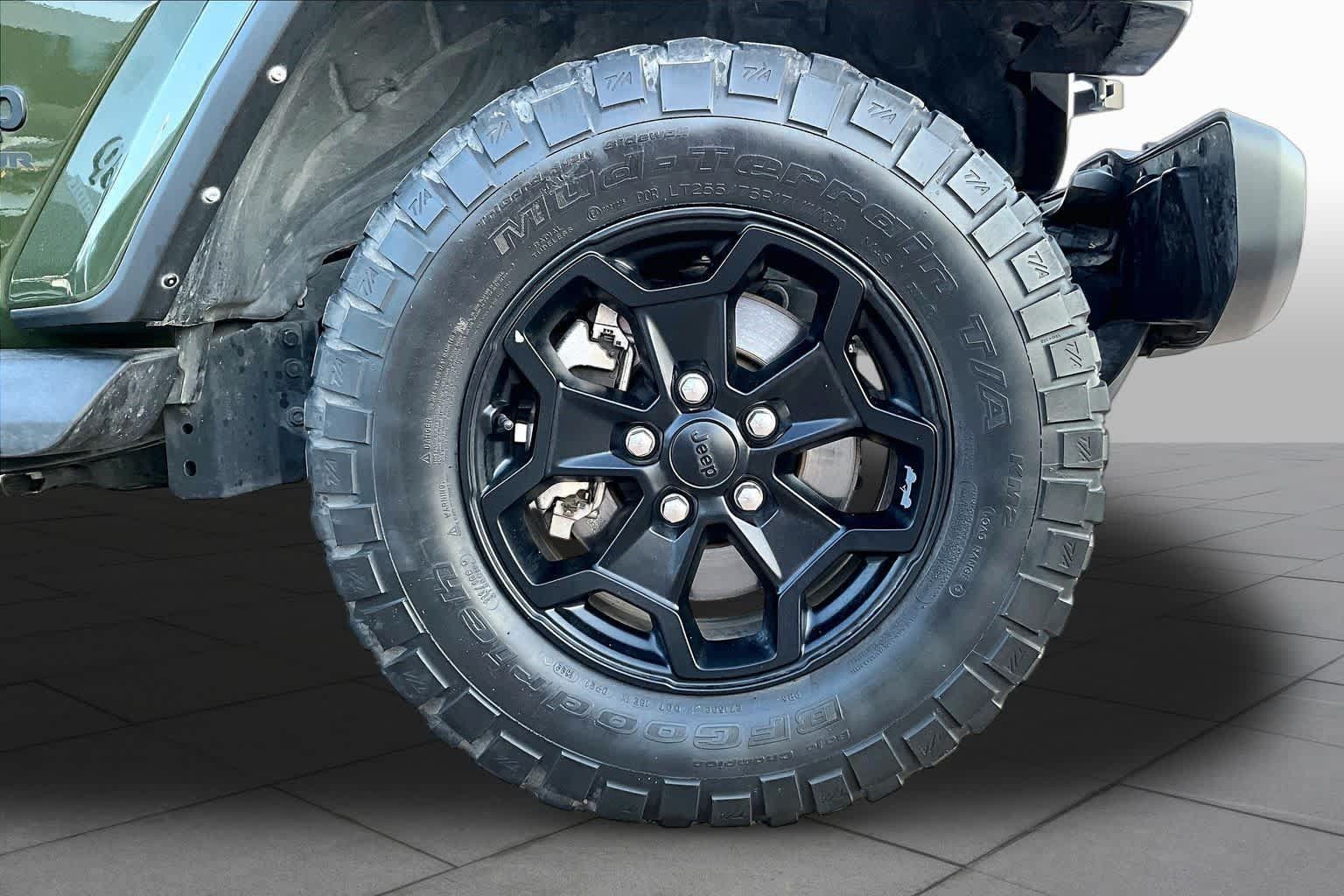 Used 2022 Jeep Gladiator Sport AWD/4WD image 10