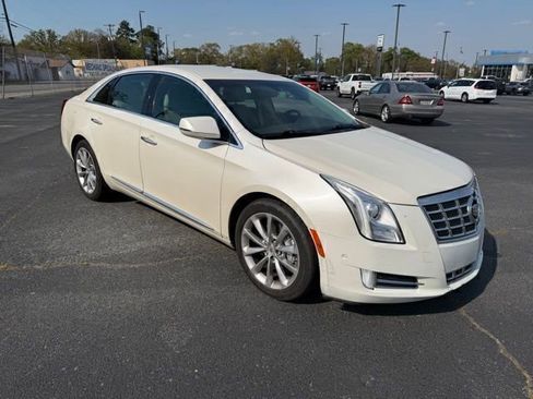 Used 2014 Cadillac XTS Luxury image 5
