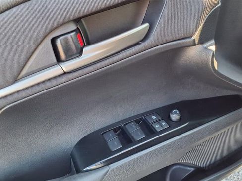 Used 2025 Toyota Camry LE image 67